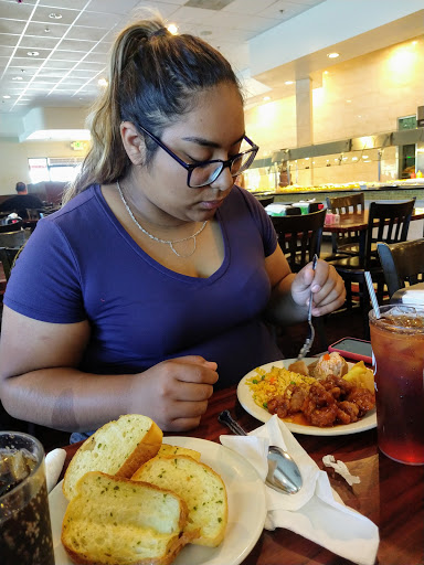 Shopping Mall «Delano Village Shopping Center», reviews and photos, 1700 High St, Delano, CA 93215, USA