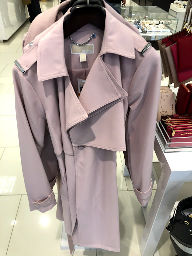 Fashion Accessories Store «Michael Kors», reviews and photos, 20-A Killingworth Turnpike #430, Clinton, CT 06413, USA