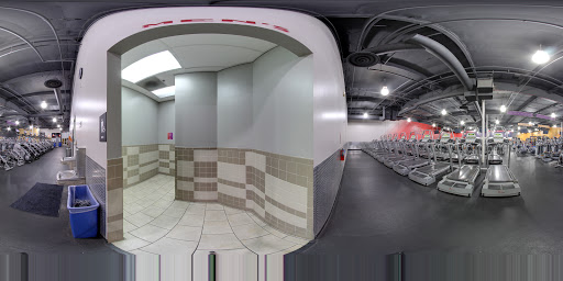 Health Club «Crunch - Upland», reviews and photos, 380 S Mountain Ave, Upland, CA 91786, USA