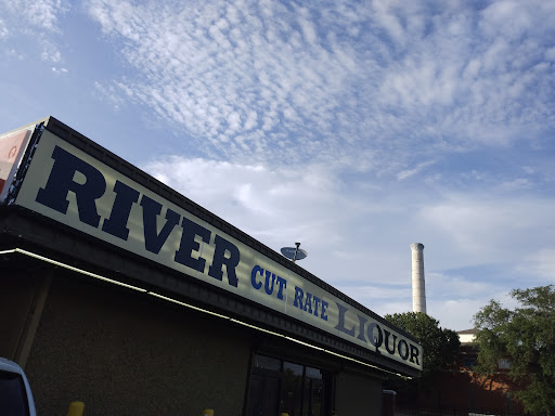 Liquor Store «River Cut Rate Liquor», reviews and photos, 327 Cadiz St, Dallas, TX 75207, USA