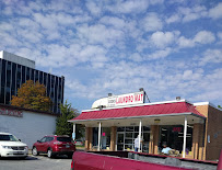 Clinton Laundromat - Photo 5 - Car repair in Clinton, MD, Waldorf