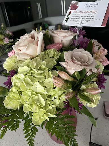 Florist «Elite Floral & Gift Shoppe», reviews and photos, 504 N Alafaya Trail #109, Orlando, FL 32828, USA