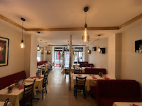 Atmosphère du Restaurant italien Pizza Nellie à Paris - n°1