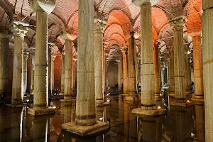 Basilica Cistern image