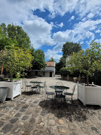 Atmosphère du Restaurant français Café Gustave Maison Caillebotte à Yerres - n°4