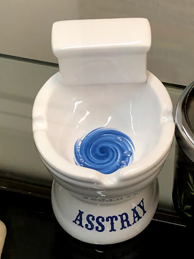 Tobacco Shop «Herb-N-Legend Smoke Shop», reviews and photos, 511 Pacific Ave, Long Beach, WA 98631, USA