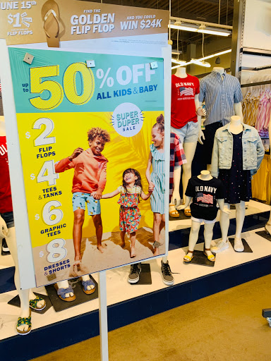 Clothing Store «Old Navy», reviews and photos, 3020 Brandywine Pkwy, Wilmington, DE 19803, USA