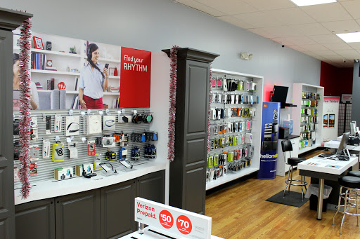 Cell Phone Store «Verizon Wireless and FiOS Retailer- Im Wireless - Andover», reviews and photos, 77 Main St, Andover, MA 01810, USA