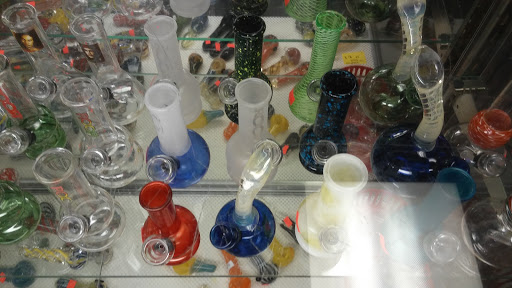 Tobacco Shop «One Love Tobacco & Gifts», reviews and photos, 7116 Gulf Blvd, St Pete Beach, FL 33706, USA