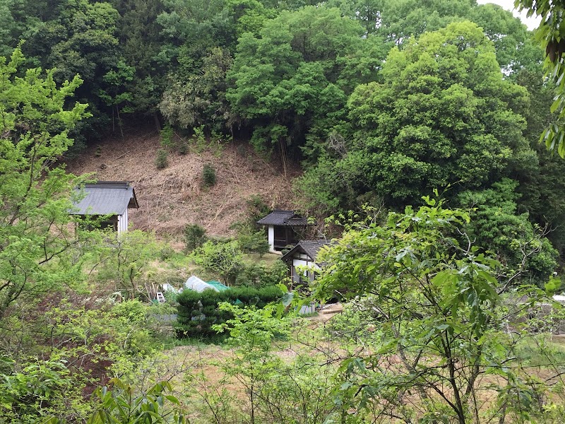 本坊荒神社