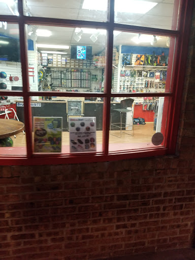 Bowling Alley «AMF Bowlero Lanes», reviews and photos, 11737 W Burleigh St, Wauwatosa, WI 53222, USA