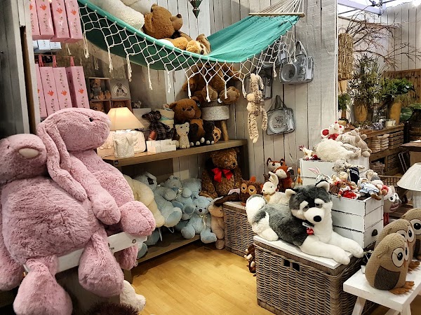 Endanea Garden Center