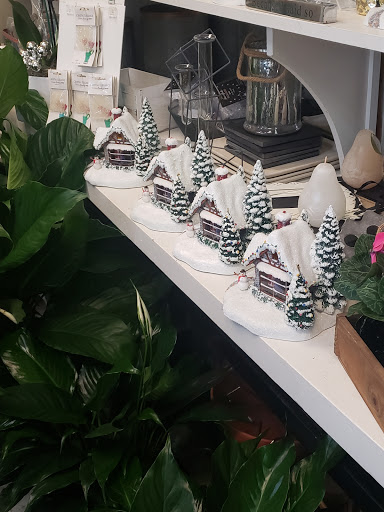 Florist «Ye Olde Yardley Florist», reviews and photos, 175 S Main St, Yardley, PA 19067, USA