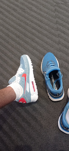 Clothing Store «Nike Lenox», reviews and photos, 3393 Peachtree Rd, Atlanta, GA 30326, USA