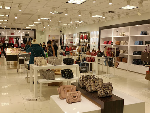 Fashion Accessories Store «Michael Kors», reviews and photos, 20-A Killingworth Turnpike #430, Clinton, CT 06413, USA