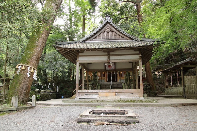 小倉神社 神楽殿