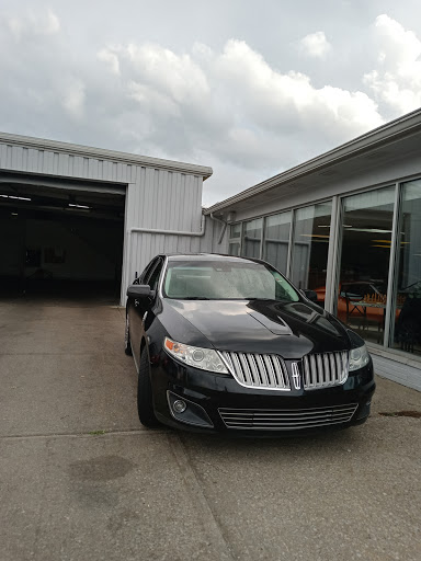 Used Car Dealer «Lakeshore Auto Wholesalers», reviews and photos, 1423 Cooper Foster Park Rd, Amherst, OH 44001, USA