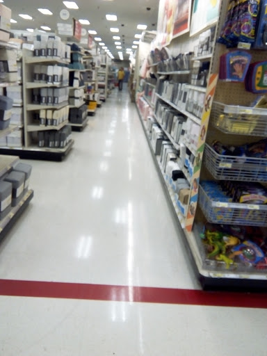 Shopping Mall «West Hollywood Gateway», reviews and photos, 7100 California Route 2, Los Angeles, CA 90046, USA