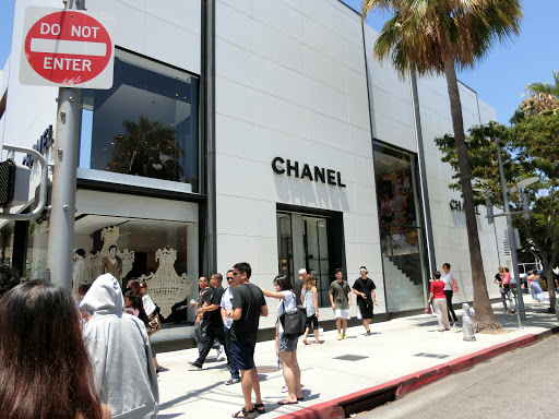 Clothing Store «Chanel Fine Jewelry Boutique», reviews and photos, 400 N Rodeo Dr, Beverly Hills, CA 90210, USA