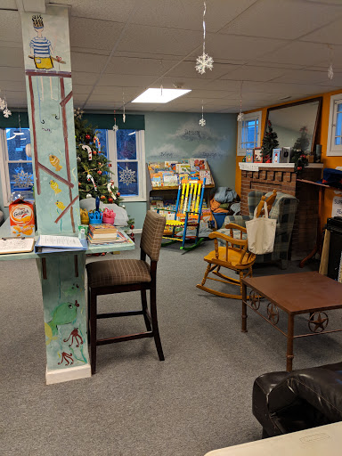 Book Store «Dog Ears Bookstore», reviews and photos, 688 Abbott Rd, Buffalo, NY 14220, USA