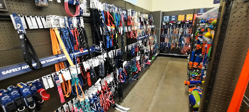 Pet Supply Store «Petco Animal Supplies», reviews and photos, 1419 Towne Square Blvd NW, Roanoke, VA 24019, USA