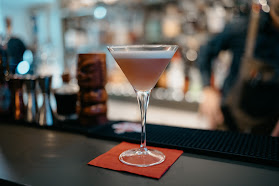 Art-House Cocktail Bar