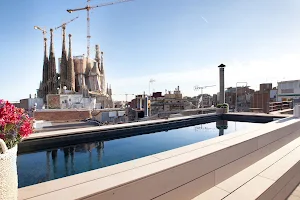 Enjoybcn Gaudí Apartments image
