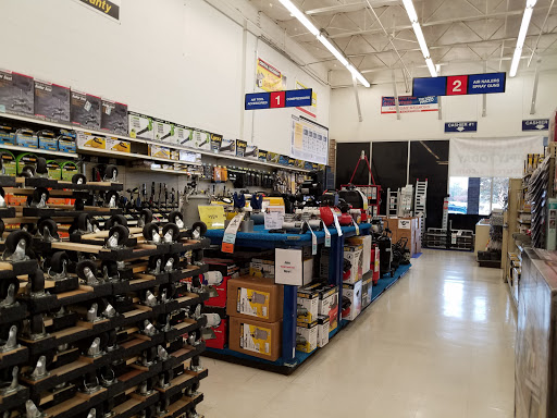 Hardware Store «Harbor Freight Tools», reviews and photos, 1704 E Belt Line Rd, Richardson, TX 75081, USA