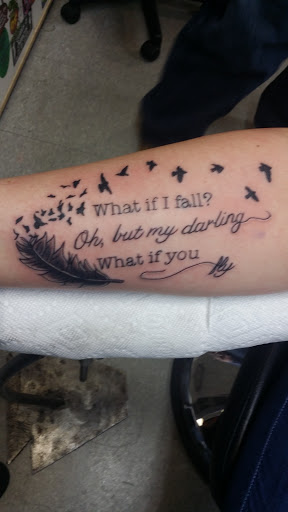 Tattoo Shop «A Built To Last Tattooing», reviews and photos, 315 W Market St, York, PA 17401, USA