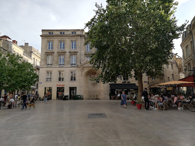 Fontaine de la place Saint Projet à Bordeaux