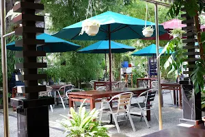 Kembar Cafe image