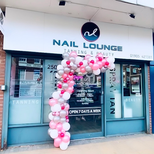 Nail Lounge - Worcester