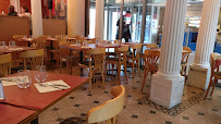 Atmosphère du Restaurant Julius Caffé à Nanterre - n°9