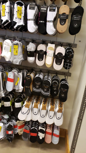 Shoe Store «DSW Designer Shoe Warehouse», reviews and photos, 2550 Solomons Island Rd, Annapolis, MD 21401, USA