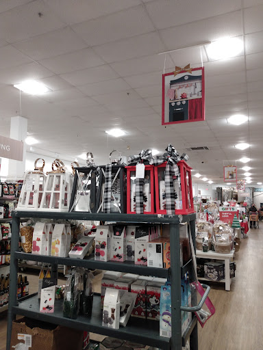 Department Store «HomeGoods», reviews and photos, 67 Newtown Rd, Danbury, CT 06810, USA