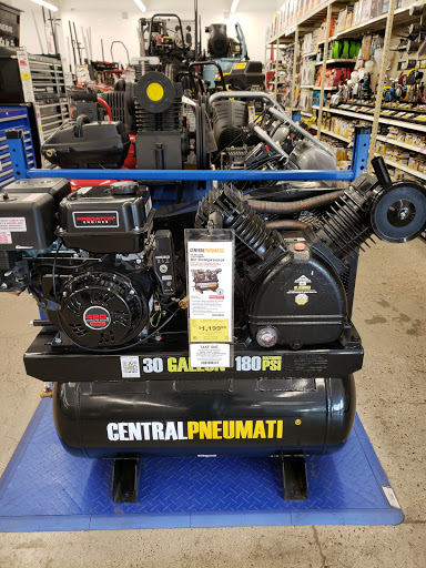 Hardware Store «Harbor Freight Tools», reviews and photos, 995 E Los Angeles Ave, Simi Valley, CA 93065, USA