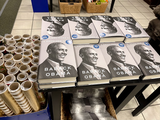 Book Store «Barnes & Noble», reviews and photos, 270 Buckland Hills Dr #1024, Manchester, CT 06040, USA