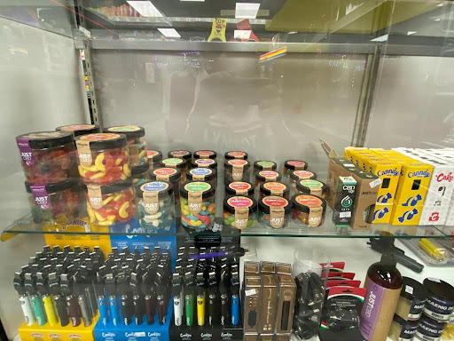 Clothing Store «Norcal Clothing and Smoke Shop», reviews and photos, 5802 Lindhurst Ave, Marysville, CA 95901, USA