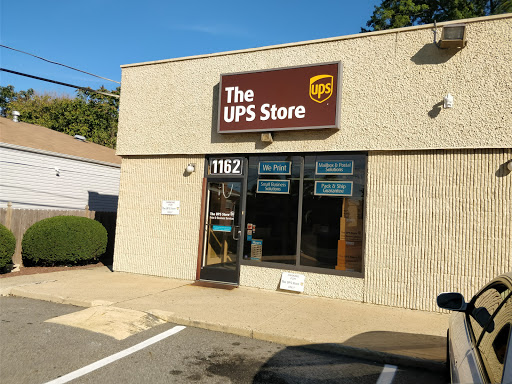 Shipping and Mailing Service «The UPS Store», reviews and photos, 1162 St George Ave, Avenel, NJ 07001, USA
