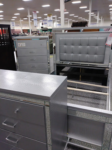 Furniture Store «Wolf Furniture Clearance Outlet», reviews and photos, 5830 Ballenger Creek Pike, Frederick, MD 21703, USA