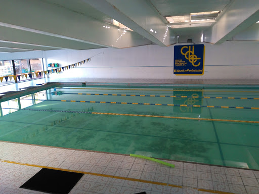 Gymnasiums with swimming pools in Tijuana