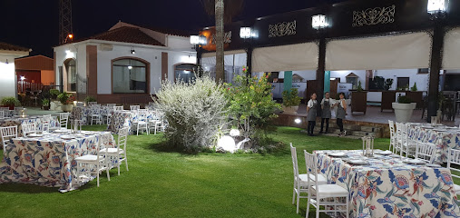 Restaurante El Figón - La Gran Familia - Av. del Trabajo, 06220 Villafranca de los Barros, Badajoz, Spain