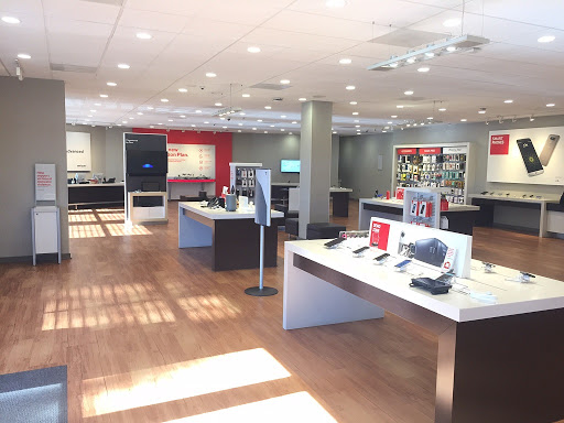 Cell Phone Store «Verizon», reviews and photos, 2915 Crain Hwy, Waldorf, MD 20601, USA