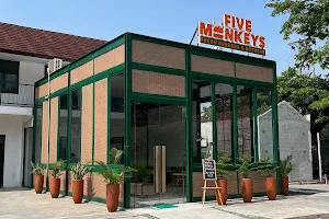 Five Monkeys Burger - Semarang image