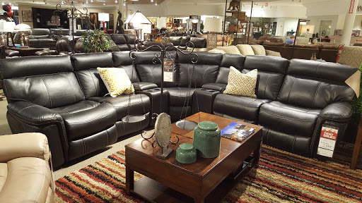 Furniture Store «Art Van Furniture - Ann Arbor», reviews and photos, 425 E Eisenhower Pkwy, Ann Arbor, MI 48108, USA
