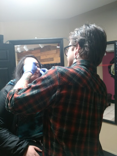 Tattoo Shop «High Priestess Piercing & Tattoo», reviews and photos, 525 E 13th Ave, Eugene, OR 97401, USA