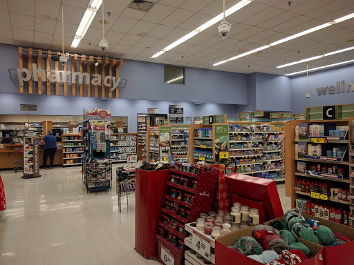 Grocery Store «Kroger», reviews and photos, 2109 Harwood Rd, Bedford, TX 76021, USA