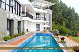 The Peak Villa Batu image
