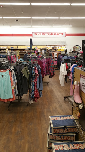 Home Improvement Store «Tractor Supply Co.», reviews and photos, 4377 Genesee Valley Plaza Rd, Geneseo, NY 14454, USA