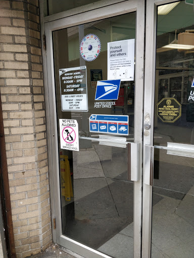 Post Office «United States Postal Service», reviews and photos, 9224 Queens Blvd, Rego Park, NY 11374, USA